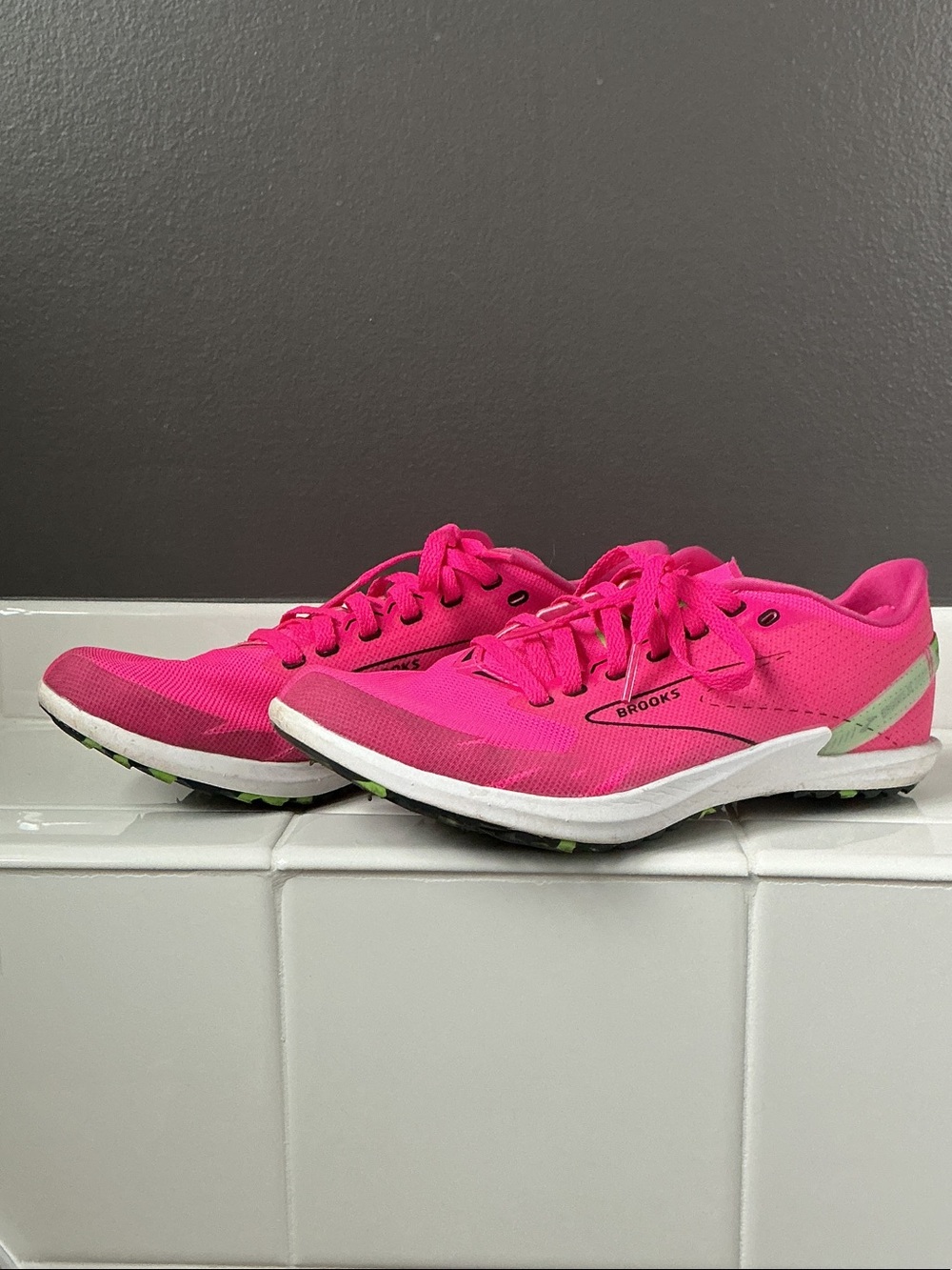 Brooks Women’s Neon Pink Performance Running Shoes